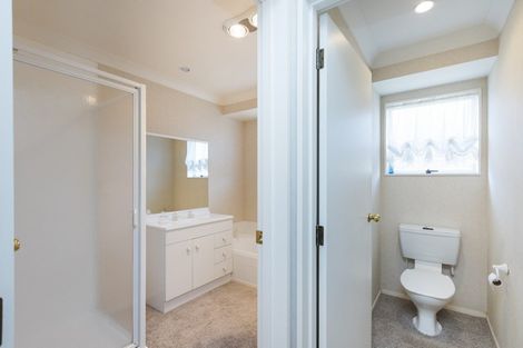 Photo of property in 71 Amberley Avenue, Highbury, Palmerston North, 4412