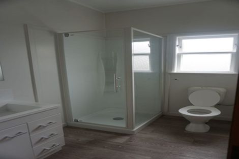 Photo of property in 28 Linton Street, Palmerston North, 4410