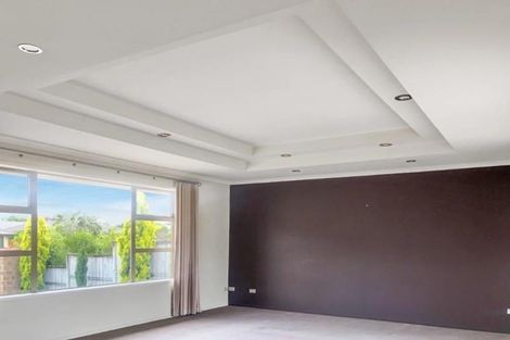 Photo of property in 2 Somerton Drive, Huntington, Hamilton, 3210