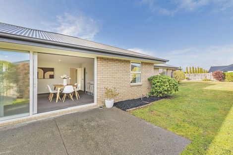 Photo of property in 5 Beachvale Drive, Kaiapoi, 7630