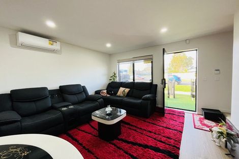 Photo of property in 2/19 Calvert Avenue, Mangere East, Auckland, 2024