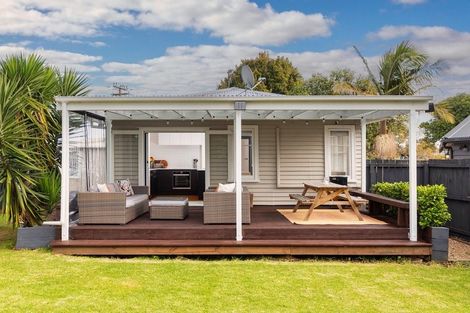 Photo of property in 41b Wallace Road, Mangere Bridge, Auckland, 2022