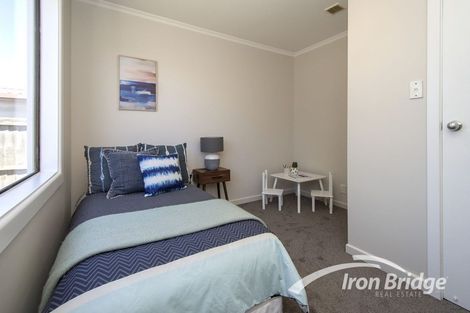 Photo of property in 21 Griffiths Avenue, Linwood, Christchurch, 8062