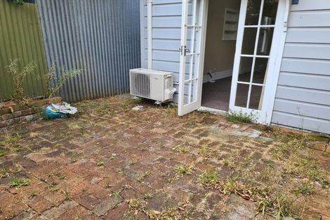 Photo of property in 13 Home Street, Mount Victoria, Wellington, 6011