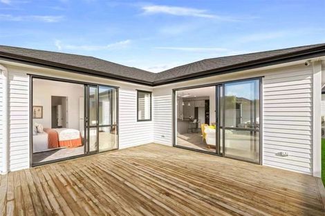 Photo of property in 13 Cutfield Lane, Kumeu, 0810