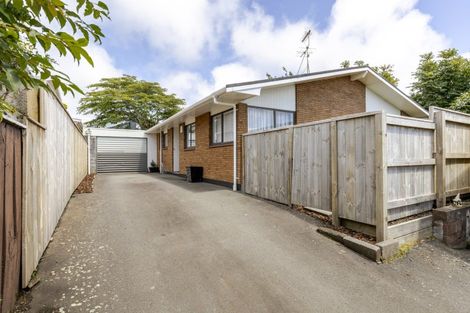 Photo of property in 2/21 Fulford Street, New Plymouth, 4310