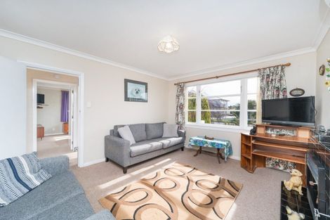 Photo of property in 14 Vernon Avenue, Takaro, Palmerston North, 4412