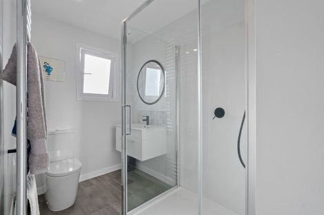 Photo of property in 16 Doris Gordon Crescent, Crofton Downs, Wellington, 6035