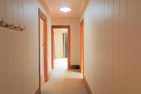 Photo of property in 32 Victoria Avenue, Dannevirke, 4930