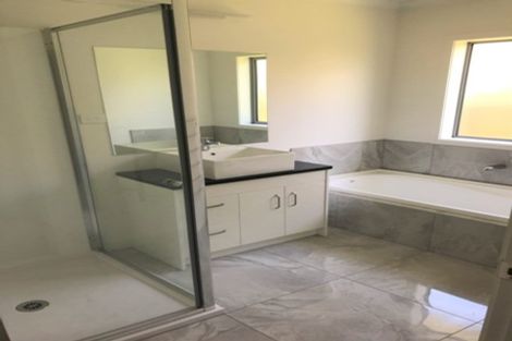 Photo of property in 21 Miharo Crescent, Flagstaff, Hamilton, 3210