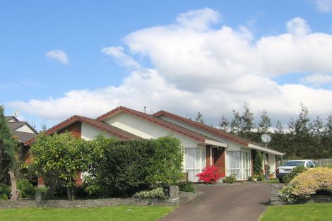 Photo of property in 32 Bayfair Drive, Mount Maunganui, 3116