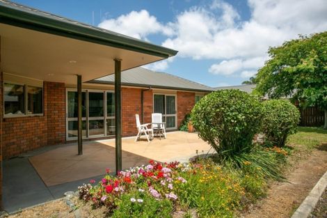 Photo of property in 37 Oaklands Drive, Cambridge, 3434