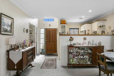 Photo of property in 10 Lakeridge Close, Rangatira Park, Taupo, 3330