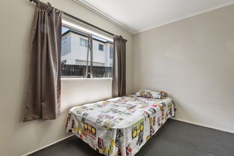 Photo of property in 27a Florence Daly Place, Mount Roskill, Auckland, 1041