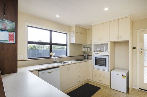 Photo of property in 12 Freyberg Street, Feilding, 4702