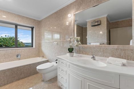 Photo of property in 174 Lake Terrace, Hilltop, Taupo, 3330
