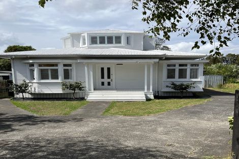 Photo of property in 5 Riverlea Road, Whenuapai, Auckland, 0618