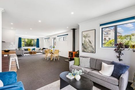 Photo of property in 32 Mandalay Terrace, Khandallah, Wellington, 6035