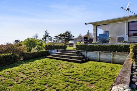 Photo of property in 14 Sequoia Grove, Merrilands, New Plymouth, 4312