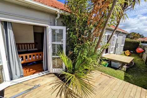 Photo of property in 13 Tahapa Crescent, Meadowbank, Auckland, 1072