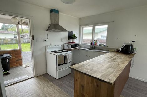 Photo of property in 25 Carrington Avenue, Hillcrest, Hamilton, 3216