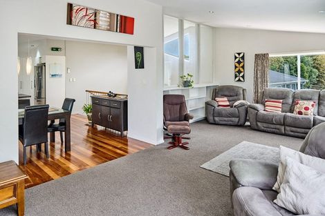 Photo of property in 5b Whitehouse Road, Titahi Bay, Porirua, 5022