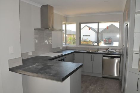 Photo of property in 20 Kotiate Street, Papamoa Beach, Papamoa, 3118