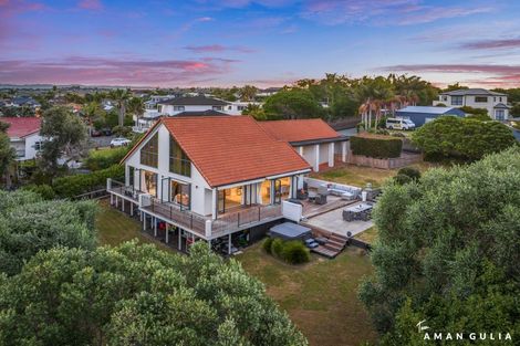 Photo of property in 86a Wiseley Road, West Harbour, Auckland, 0618