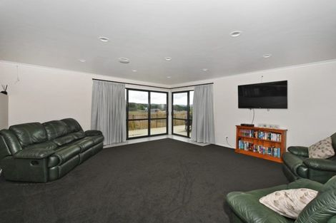 Photo of property in 68 Pebble Beach Boulevard, Te Kamo, Whangarei, 0112