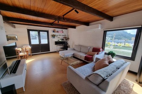 Photo of property in 9a Pitarua Street, Thorndon, Wellington, 6011