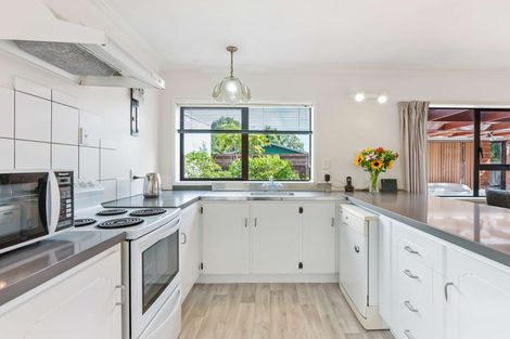 Photo of property in 2/529 Weymouth Road, Weymouth, Auckland, 2103