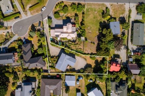 Photo of property in 4 Clematis Court, Wanaka, 9305