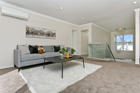 Photo of property in 19 Lynden Avenue, Hillcrest, Auckland, 0627