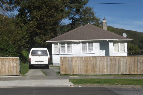 Photo of property in 15 Prebble Grove, Naenae, Lower Hutt, 5011