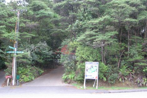 Photo of property in 2 Takahe Road, Titirangi, Auckland, 0604