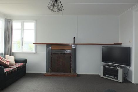 Photo of property in 4 Taylor Street, Foxton Beach, Foxton, 4815