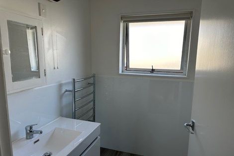 Photo of property in 82 Lowry Avenue, Redwood, Christchurch, 8051