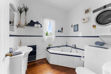 Photo of property in 15 Follis Street, Te Aroha, 3320