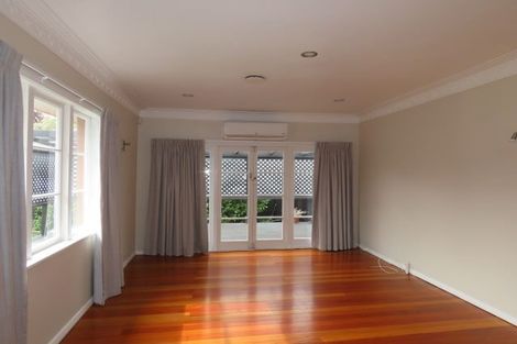 Photo of property in 9 Glengarry Road, Glen Eden, Auckland, 0602