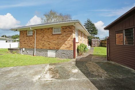 Photo of property in 108 Settlement Road, Papakura, 2110