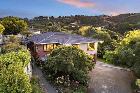 Photo of property in 12 Exploration Way, Whitby, Porirua, 5024