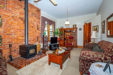 Photo of property in 31 Mckenzie Street, Geraldine, 7930