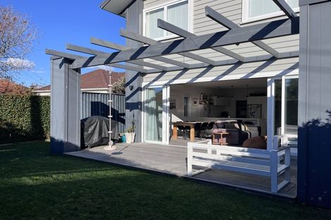 Photo of property in 9 Tahapa Crescent, Meadowbank, Auckland, 1072