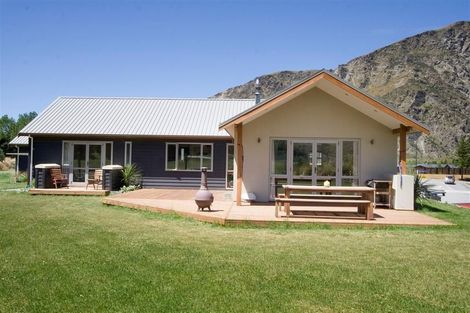 Photo of property in 6 Morning Star Terrace, Arthurs Point, Queenstown, 9371