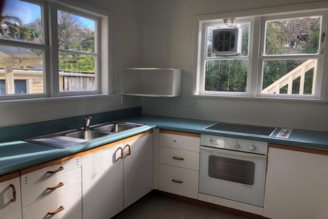 Photo of property in 2 Alison Avenue, Takapuna, Auckland, 0622