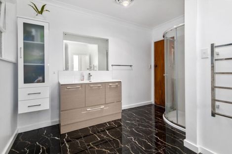 Photo of property in 2/147 Stokes Valley, Stokes Valley, Lower Hutt, 5019