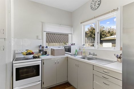 Photo of property in 44 Centaurus Road, Cashmere, Christchurch, 8022