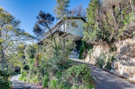 Photo of property in 27 Burns Road, Hospital Hill, Napier, 4110