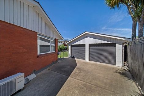 Photo of property in 21 Kent Lodge Avenue, Avonhead, Christchurch, 8042