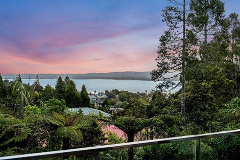 Photo of property in 35 Pluto Place, Beach Haven, Auckland, 0626